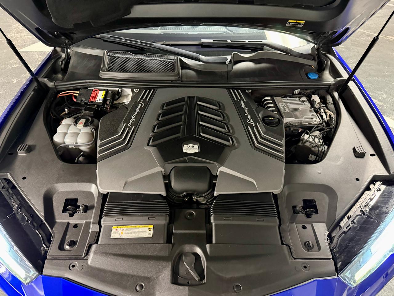 Lamborghini Urus AWD 2019