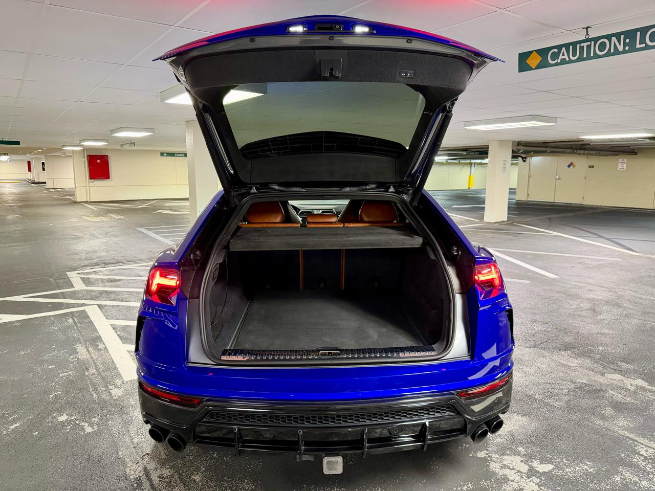 Lamborghini Urus AWD 2019