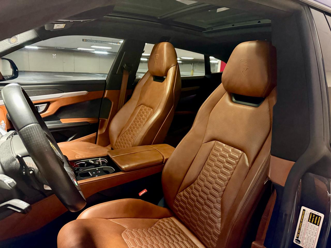 Lamborghini Urus AWD 2019