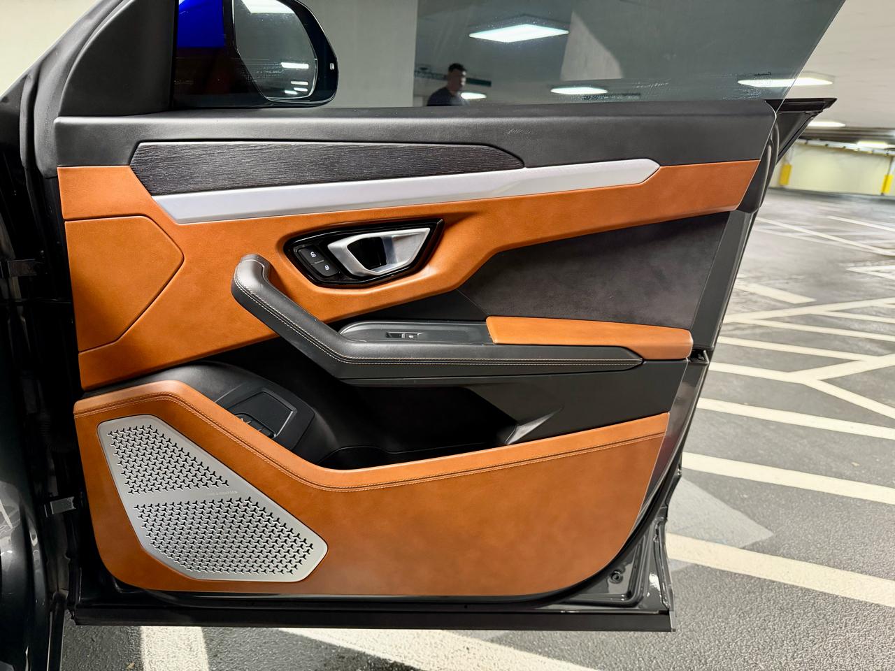 Lamborghini Urus AWD 2019