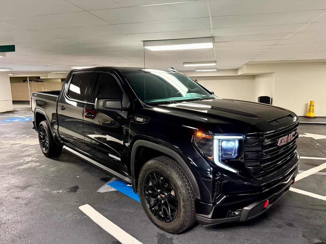 GMC Sierra 1500 4WD Crew Cab 147" Elevation w/3SB 2023