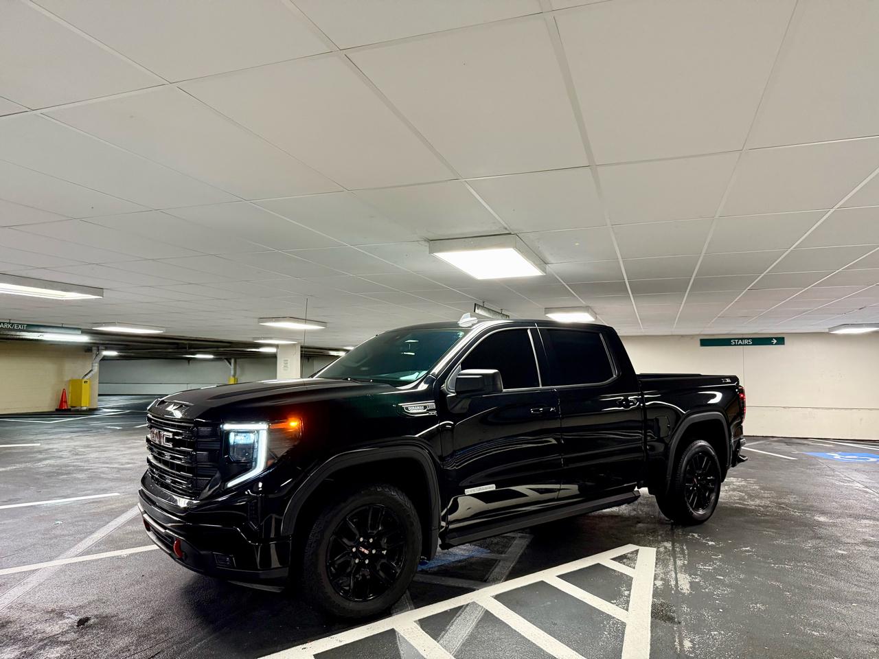 GMC Sierra 1500 4WD Crew Cab 147" Elevation w/3SB 2023