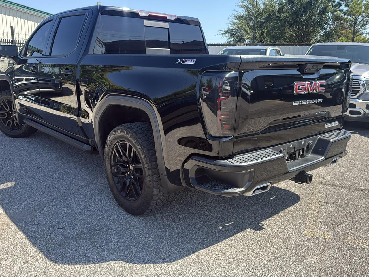 GMC Sierra 1500 4WD Crew Cab 147" Elevation w/3SB 2023