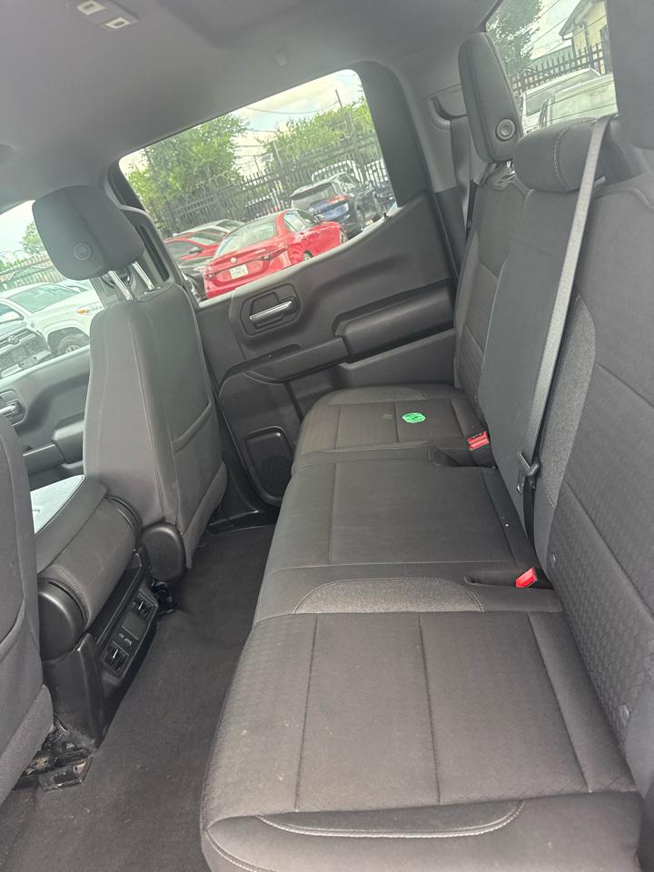 Chevrolet Silverado 1500 4WD Crew Cab 147" Custom 2025