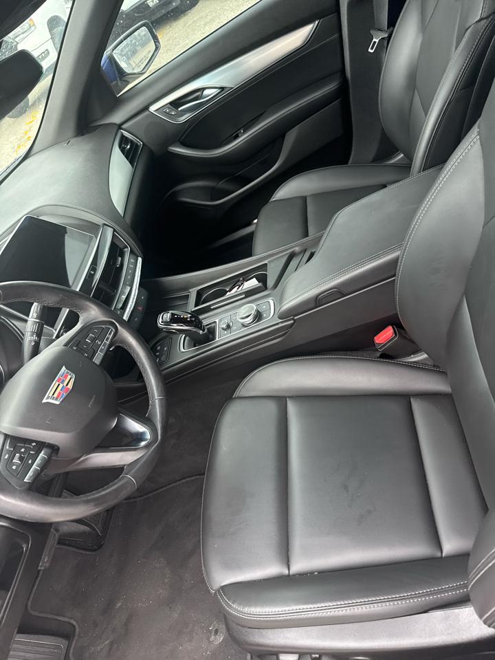 Cadillac CT5 4dr Sdn Luxury 2023