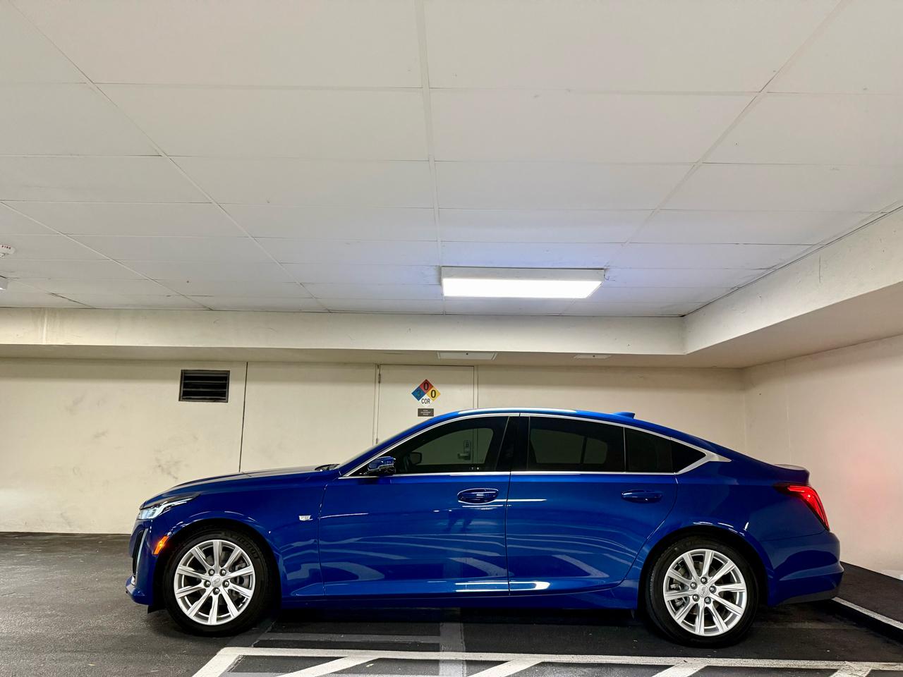 Cadillac CT5 4dr Sdn Luxury 2023