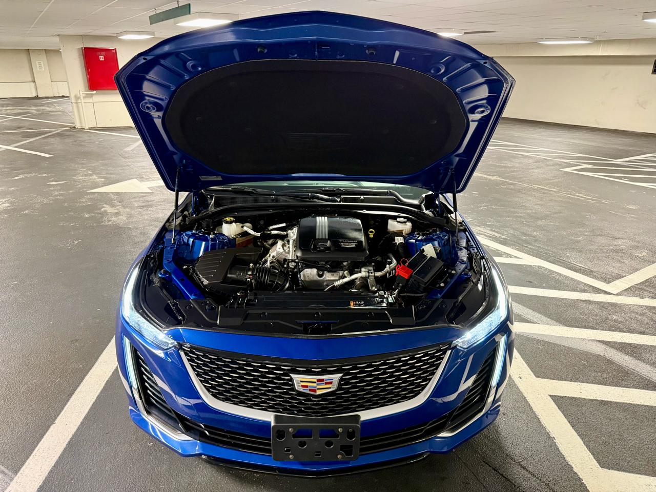 Cadillac CT5 4dr Sdn Luxury 2023
