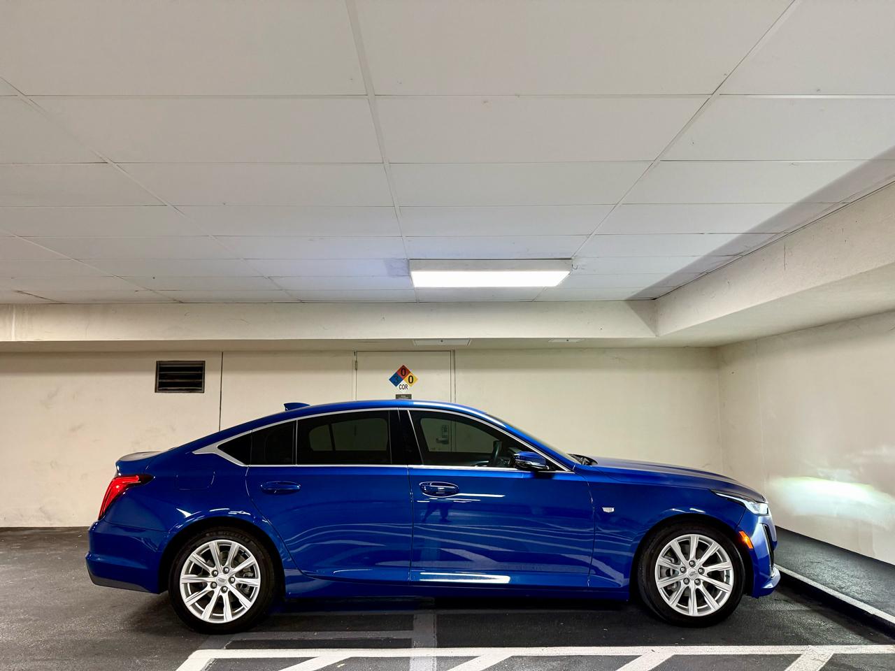 Cadillac CT5 4dr Sdn Luxury 2023