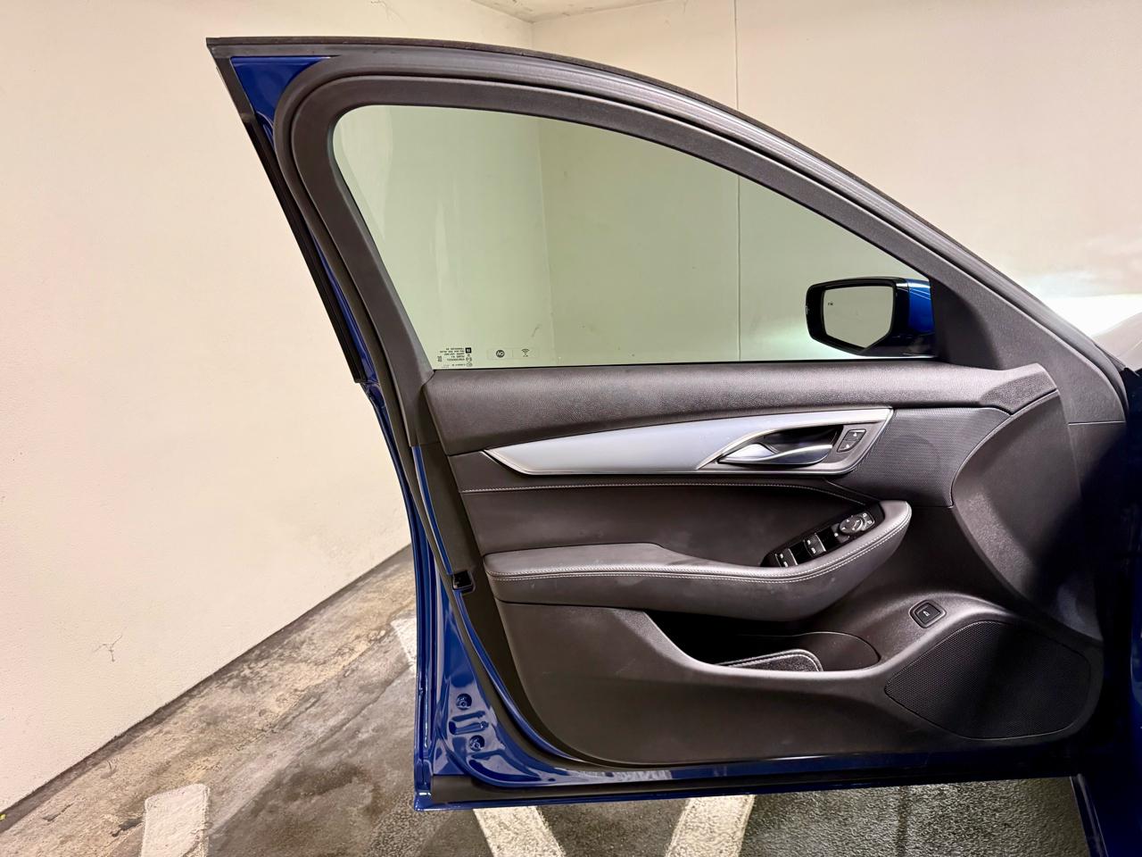Cadillac CT5 4dr Sdn Luxury 2023