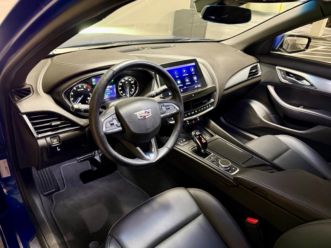 Cadillac CT5 4dr Sdn Luxury 2023