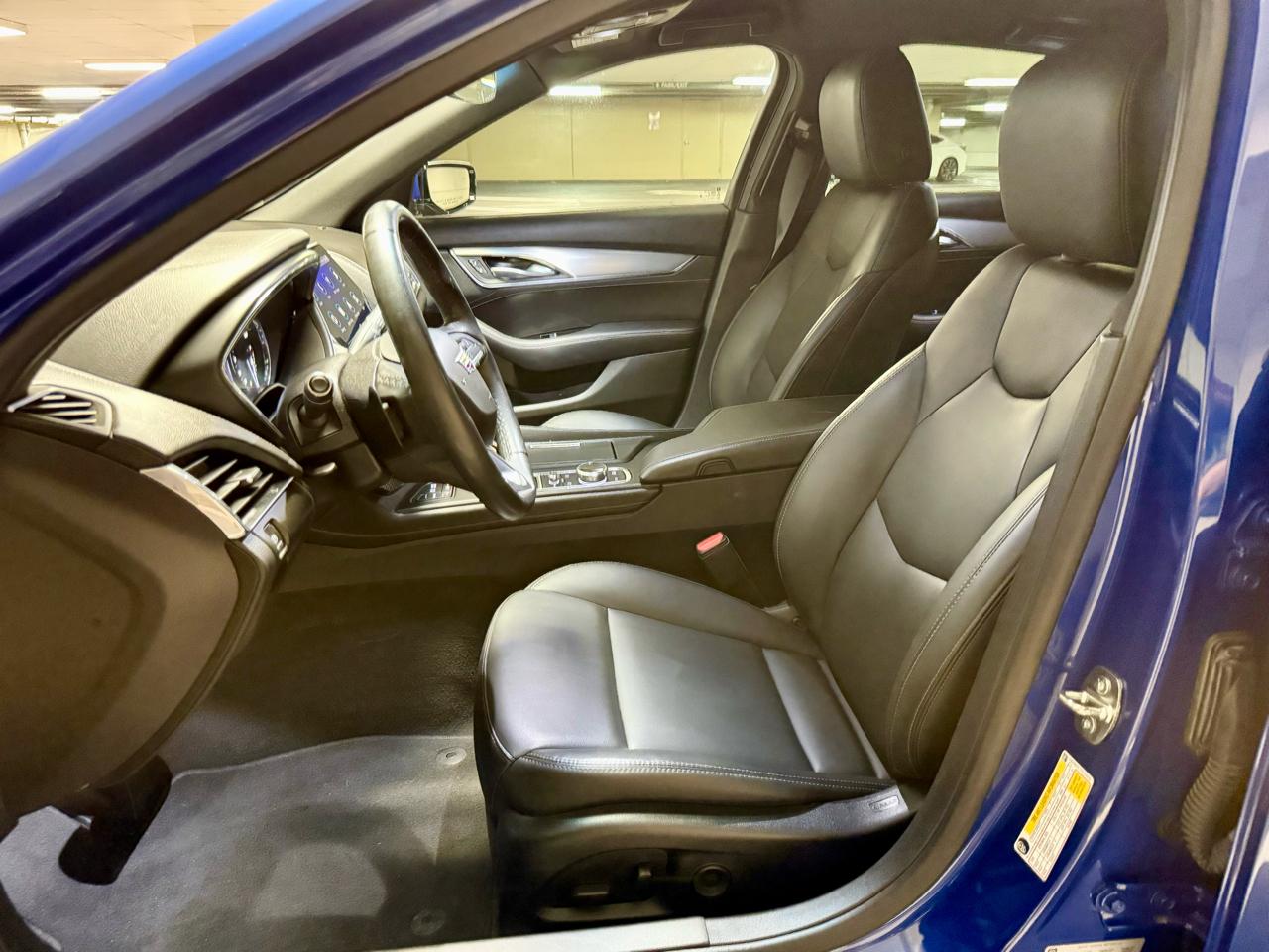 Cadillac CT5 4dr Sdn Luxury 2023