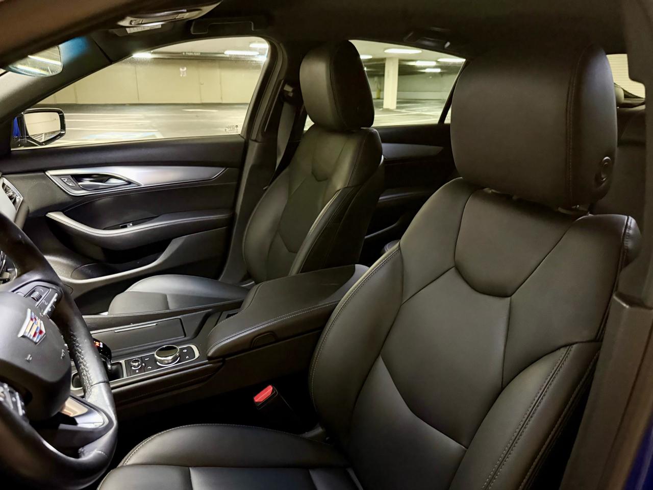 Cadillac CT5 4dr Sdn Luxury 2023