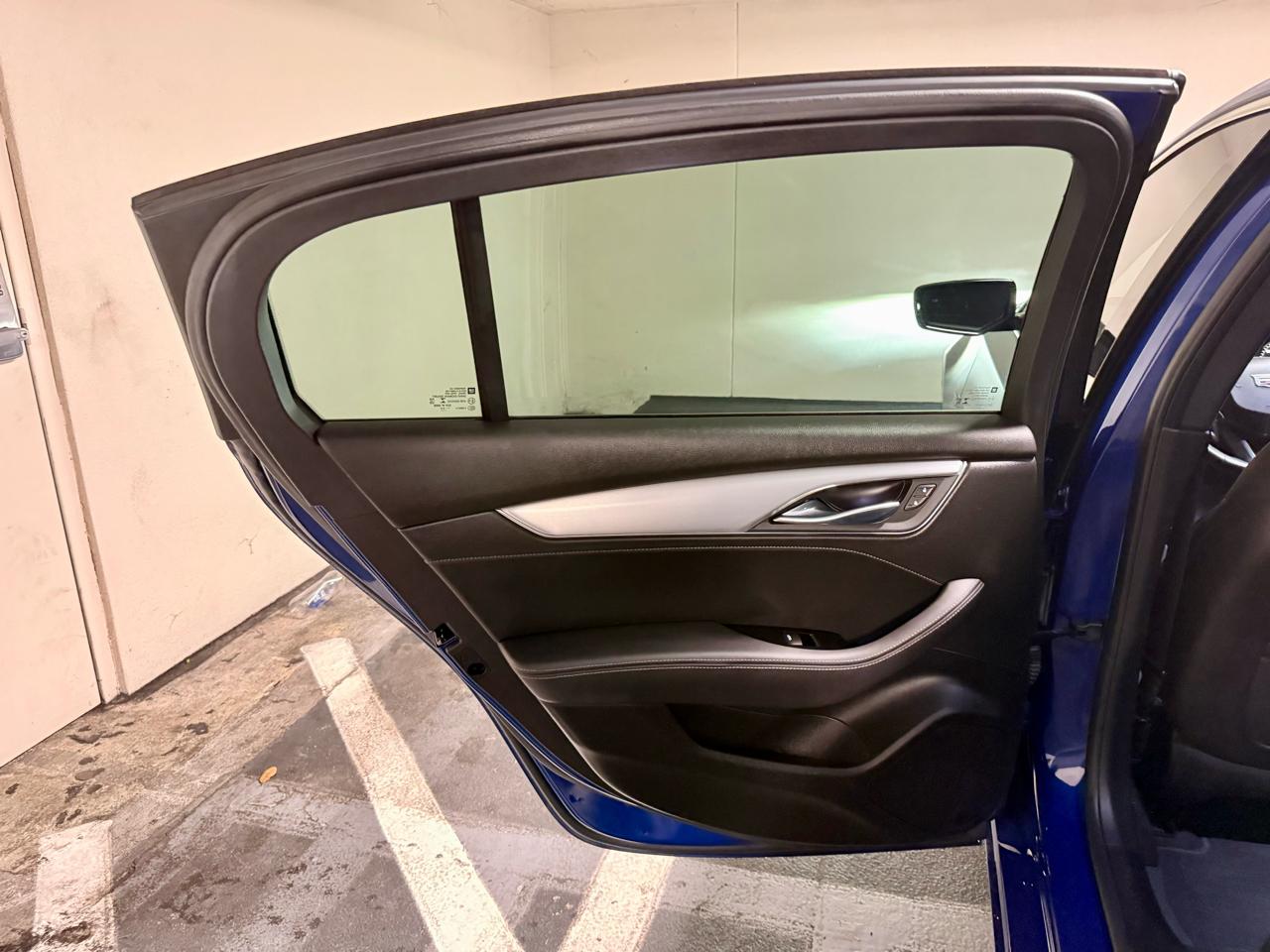 Cadillac CT5 4dr Sdn Luxury 2023