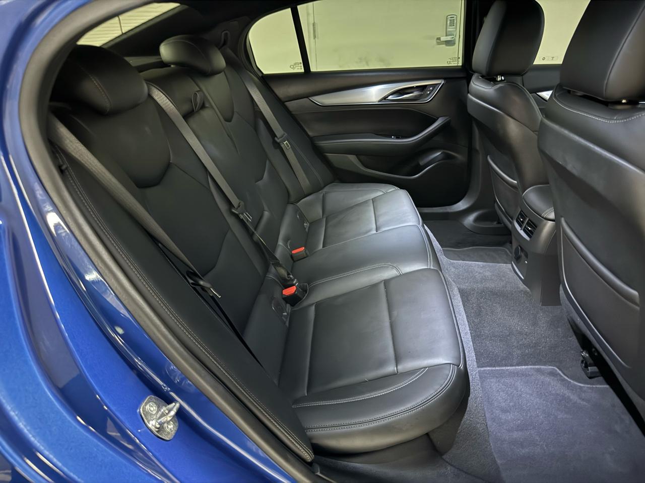 Cadillac CT5 4dr Sdn Luxury 2023