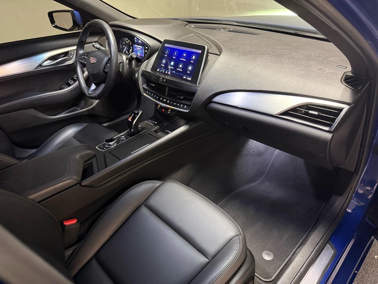 Cadillac CT5 4dr Sdn Luxury 2023