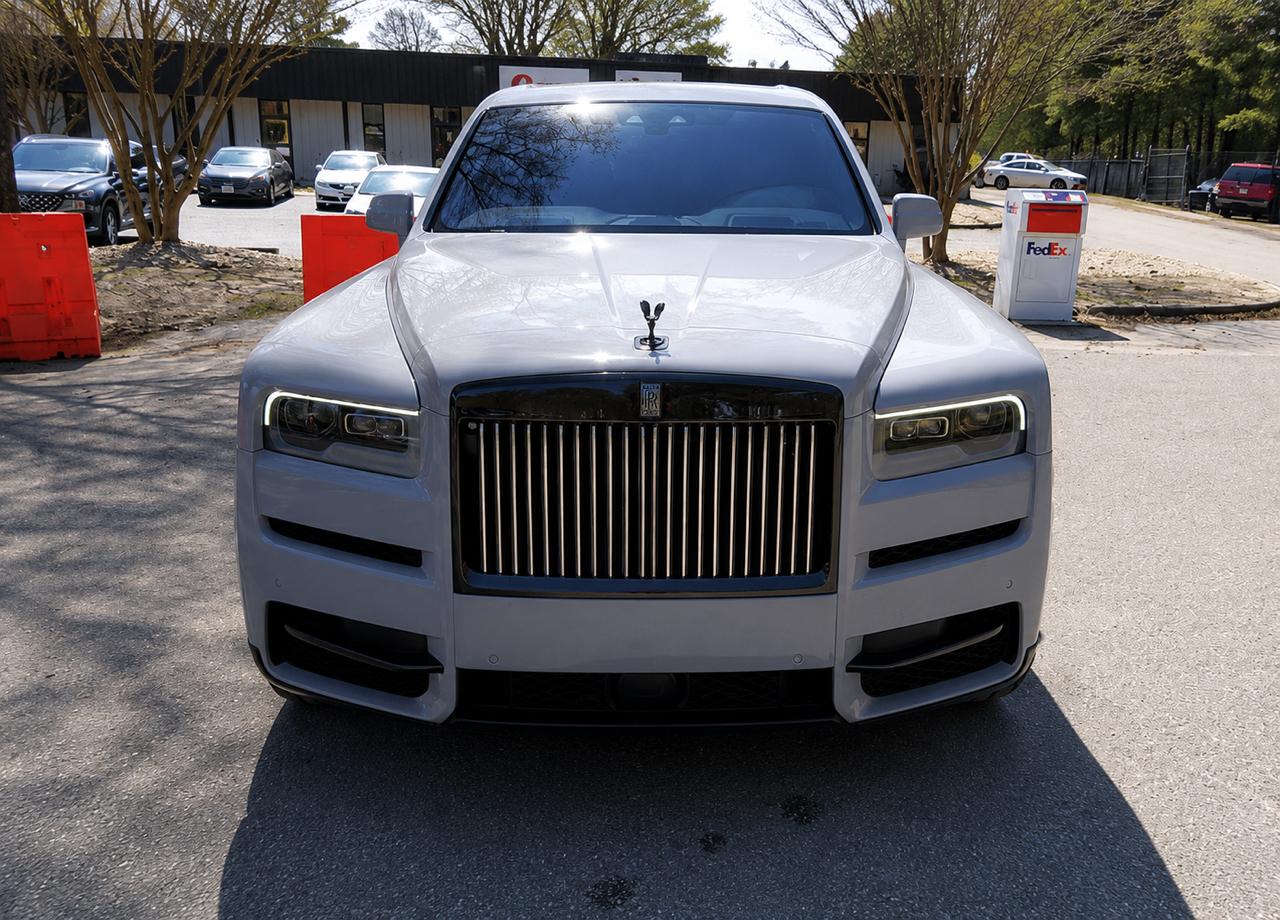Rolls-Royce Cullinan Black Badge Sport Utility 2022