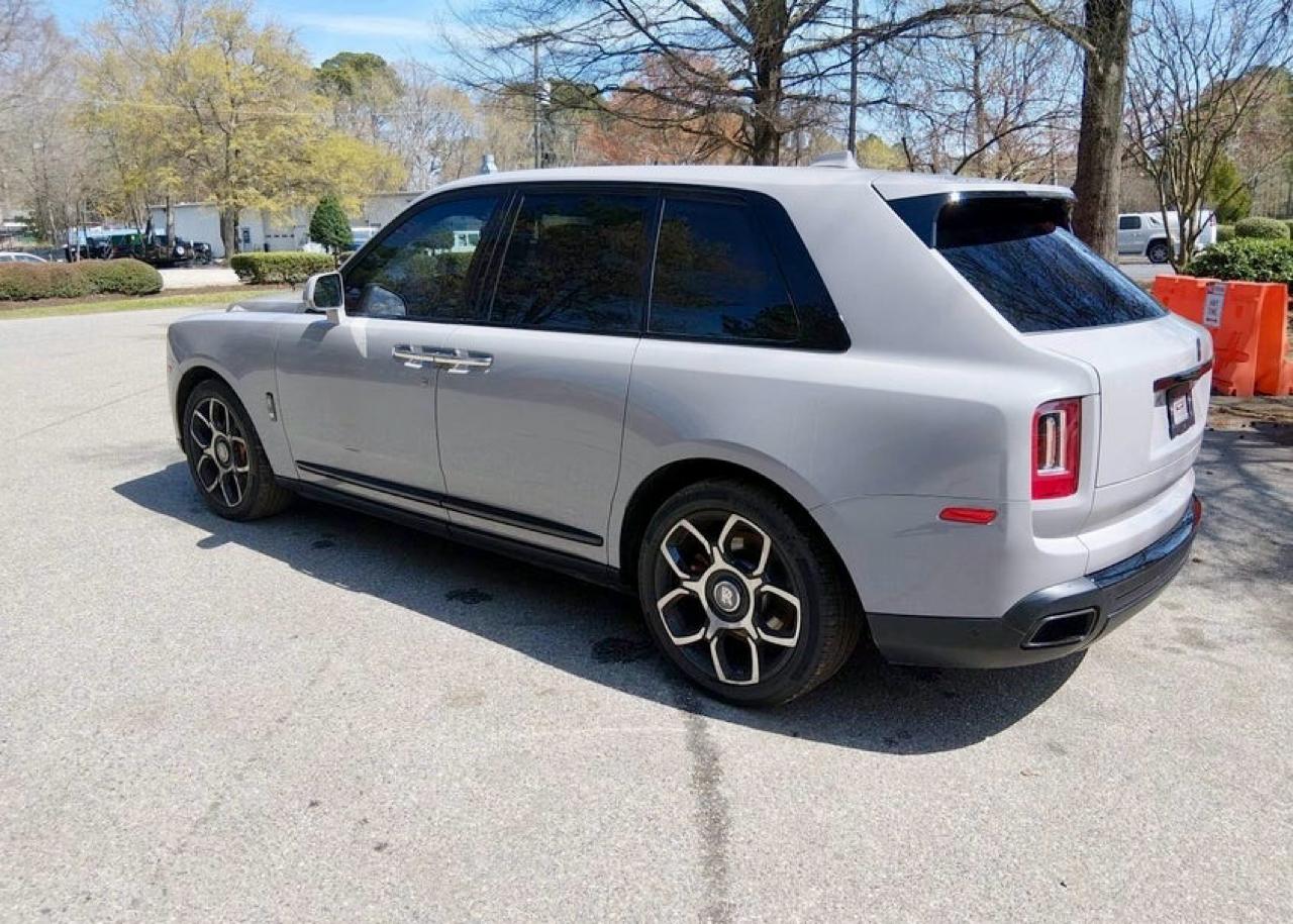 Rolls-Royce Cullinan Black Badge Sport Utility 2022