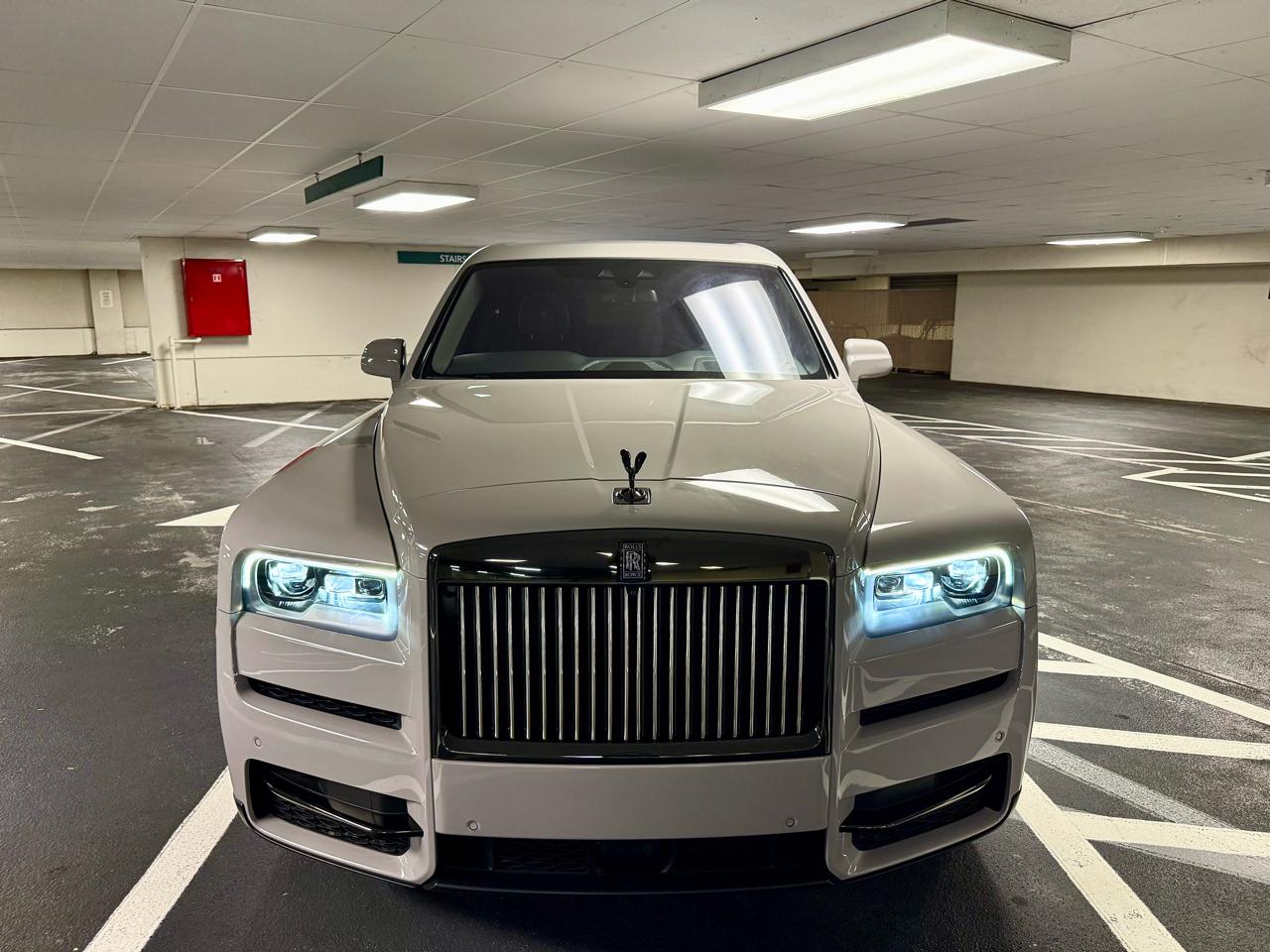 Rolls-Royce Cullinan Black Badge Sport Utility 2022