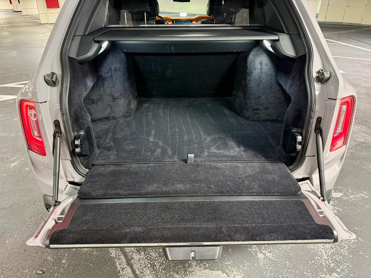 Rolls-Royce Cullinan Black Badge Sport Utility 2022