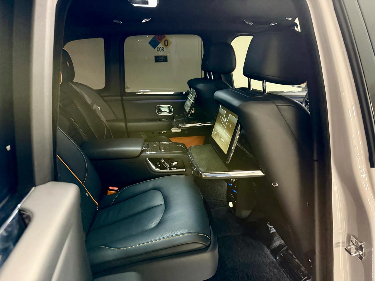Rolls-Royce Cullinan Black Badge Sport Utility 2022
