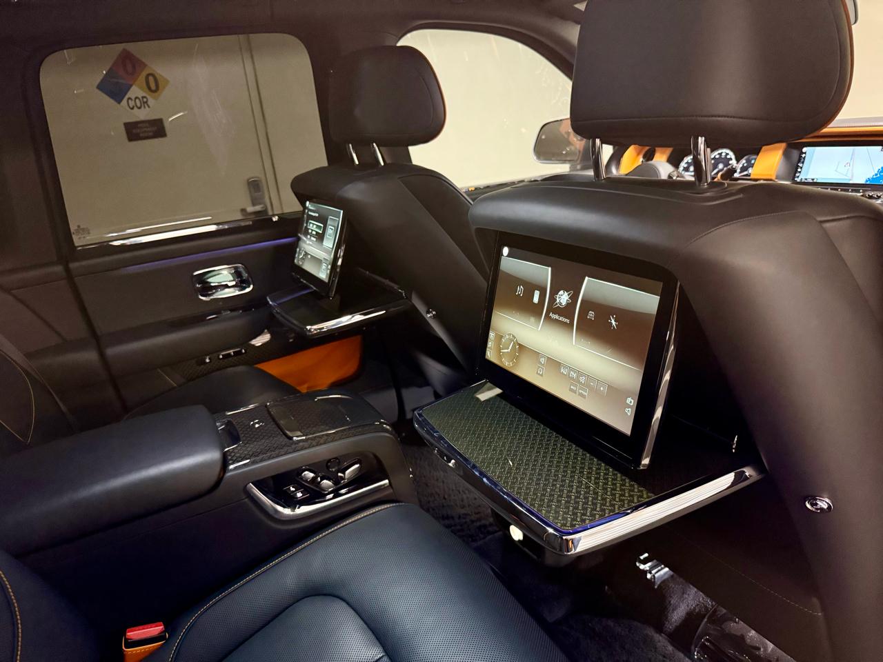 Rolls-Royce Cullinan Black Badge Sport Utility 2022