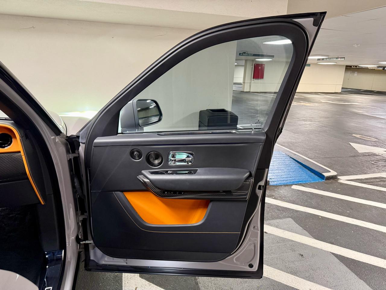 Rolls-Royce Cullinan Black Badge Sport Utility 2022