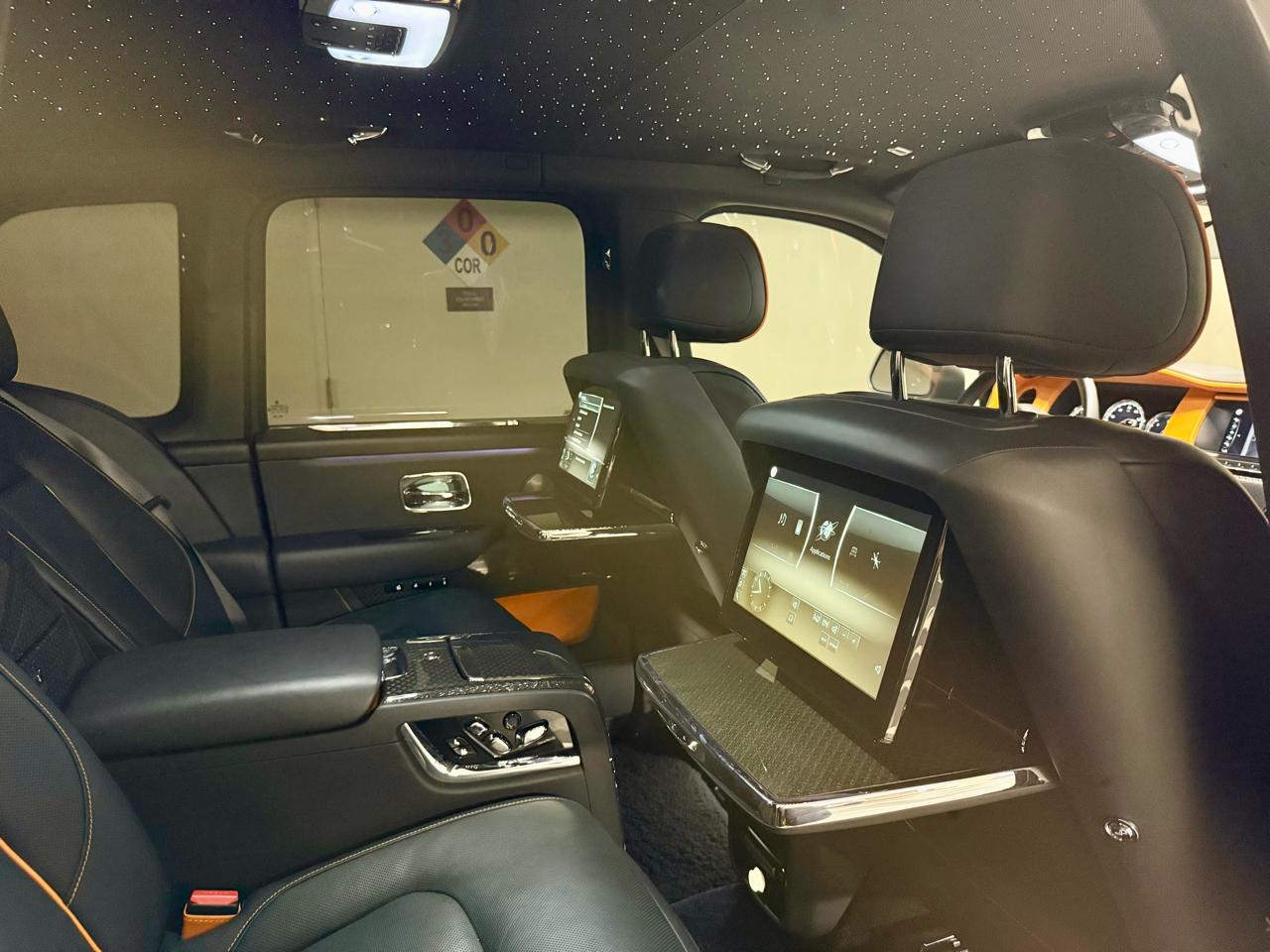 Rolls-Royce Cullinan Black Badge Sport Utility 2022