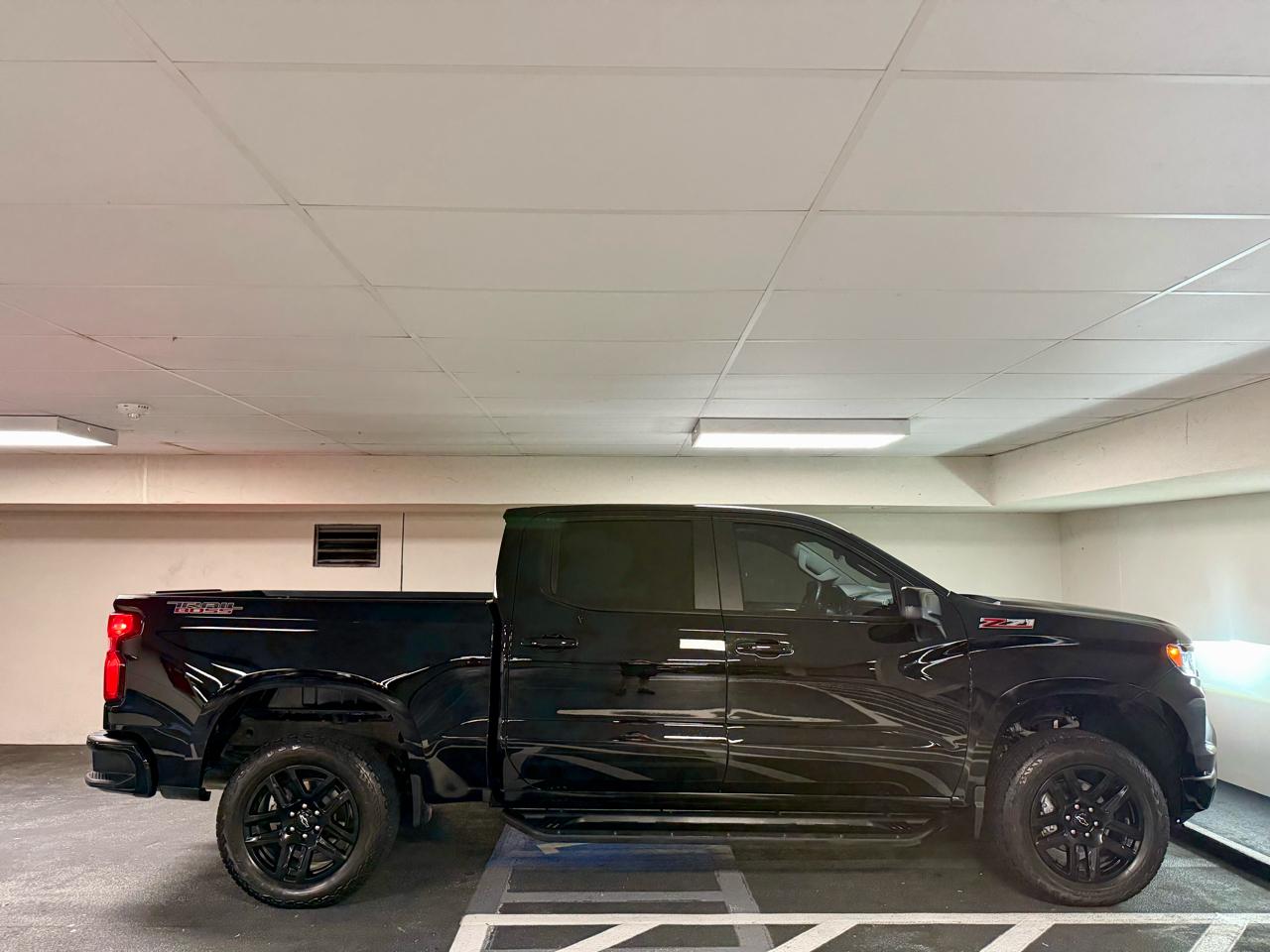 Chevrolet Silverado 1500 4WD Crew Cab 147" LT Trail Boss 2025