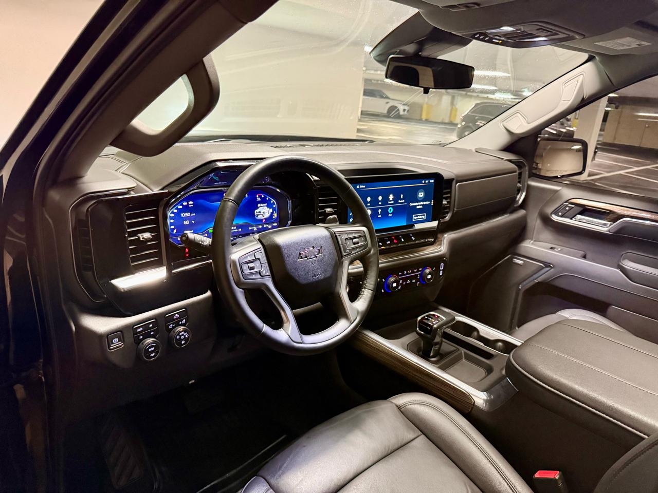 Chevrolet Silverado 1500 4WD Crew Cab 147" LT Trail Boss 2025
