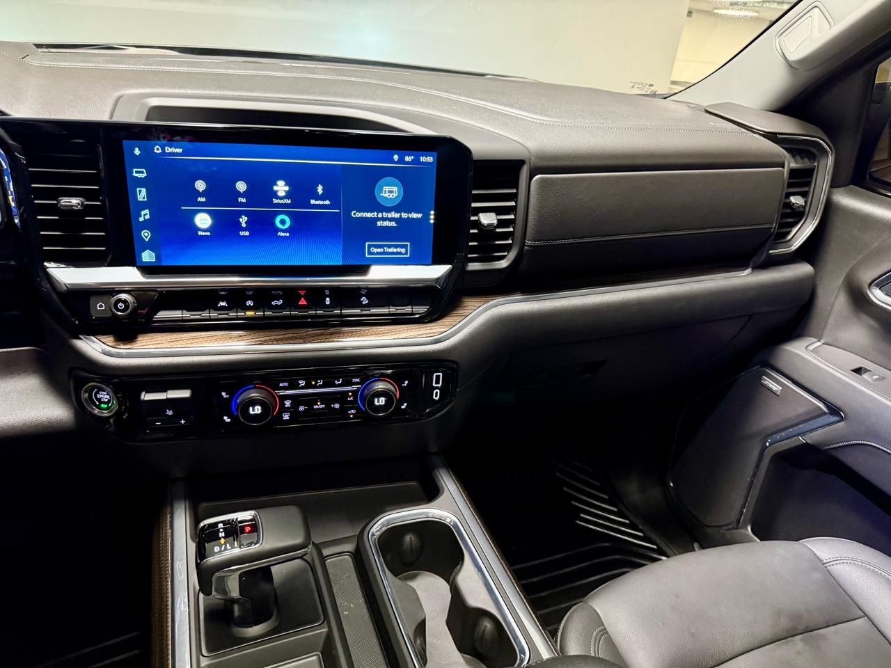 Chevrolet Silverado 1500 4WD Crew Cab 147" LT Trail Boss 2025