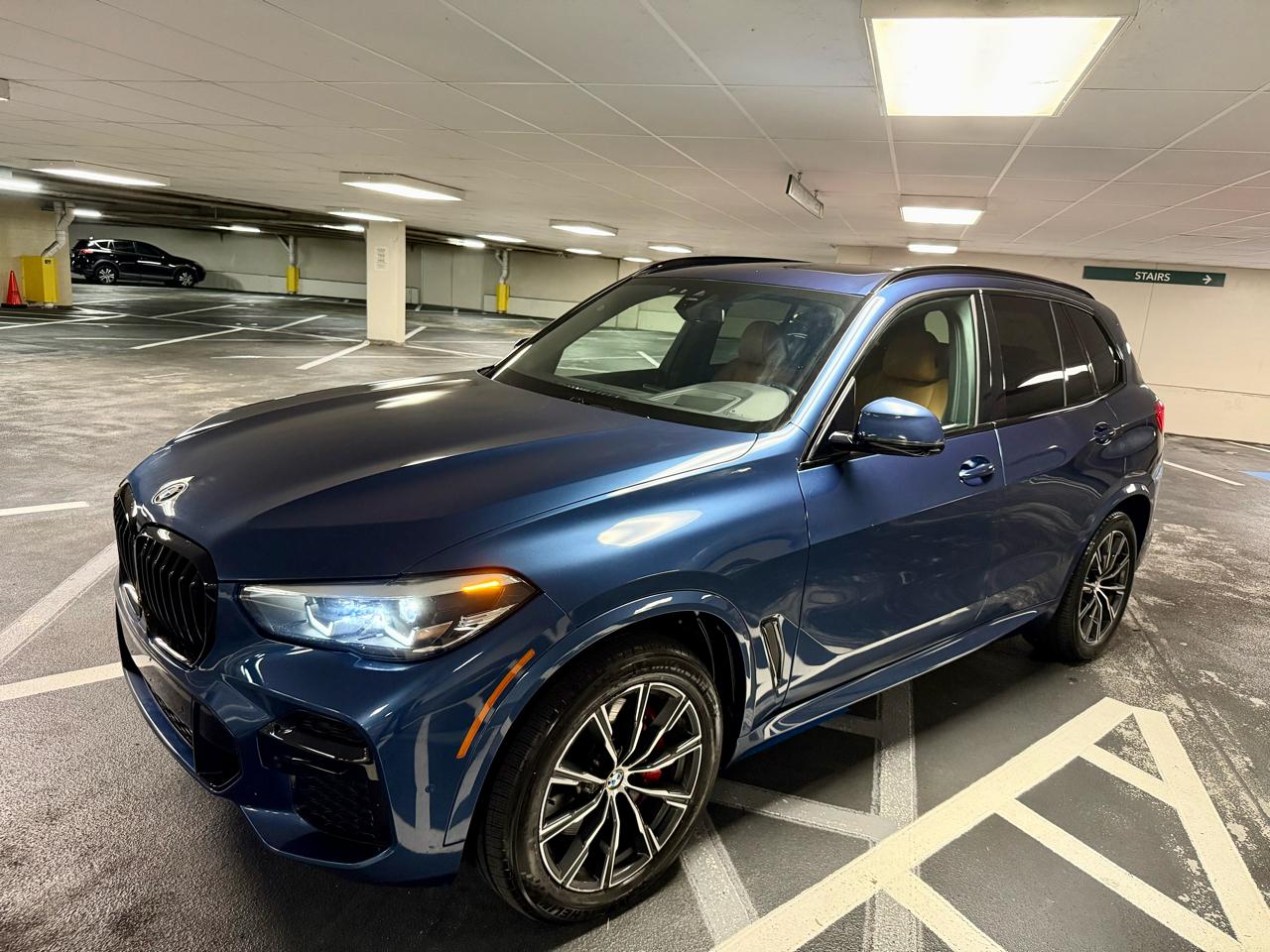 BMW X5 xDrive40i Sports Activity Vehicle 2023
