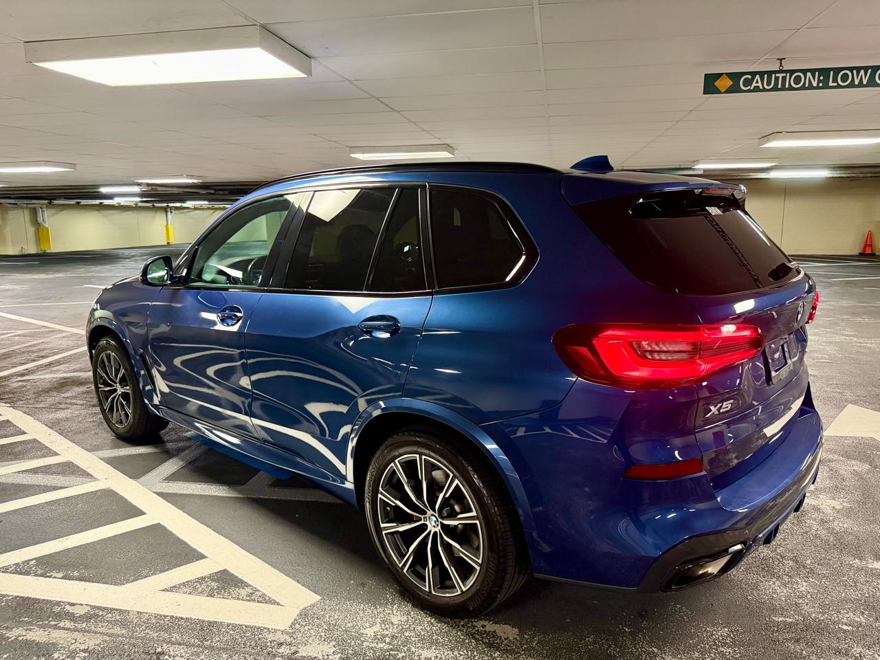 BMW X5 xDrive40i Sports Activity Vehicle 2023