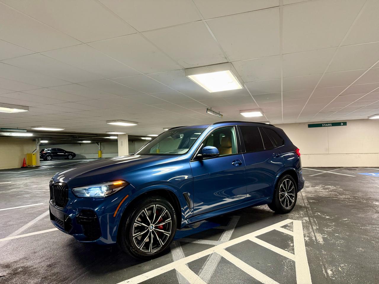 BMW X5 xDrive40i Sports Activity Vehicle 2023