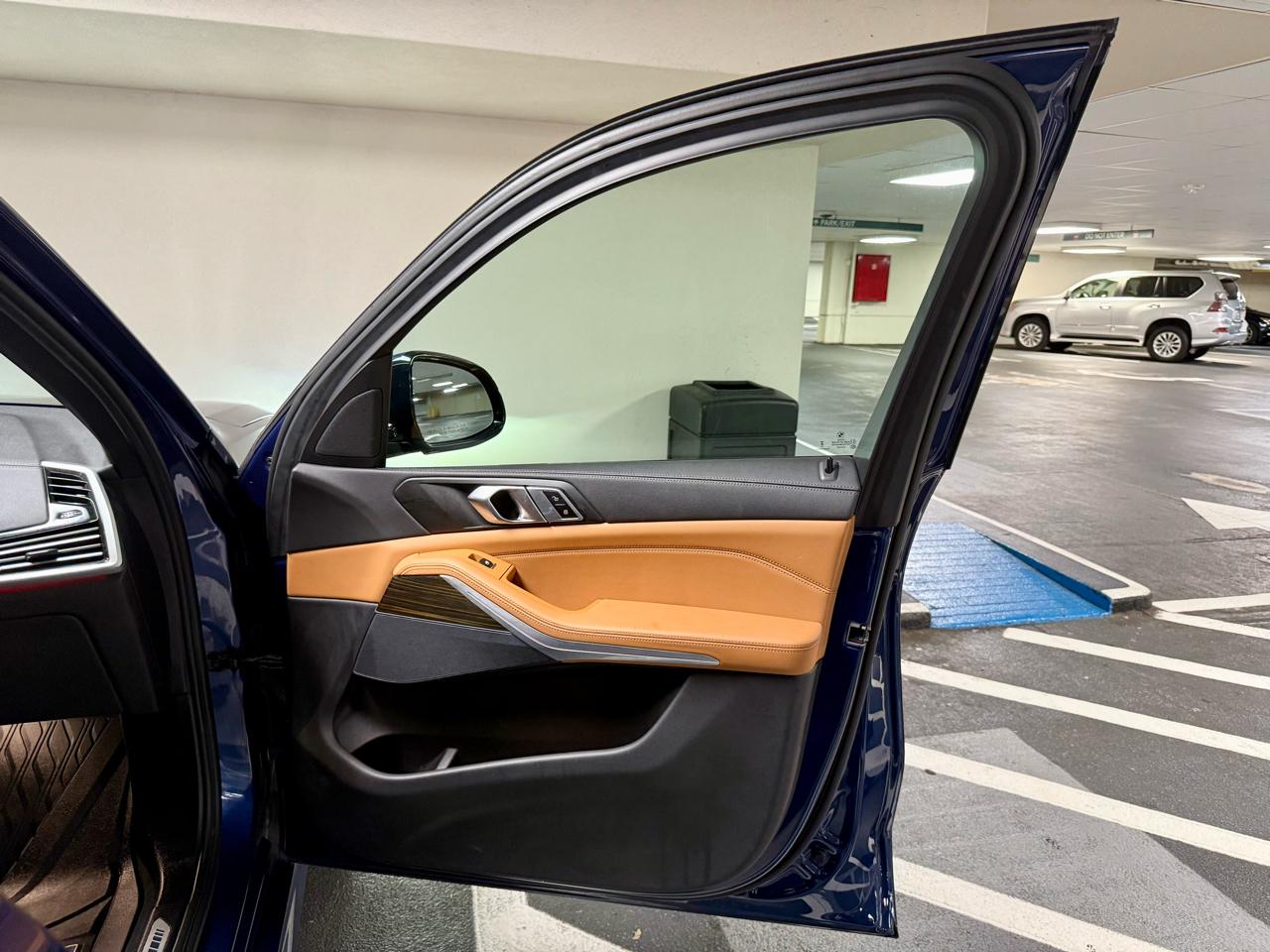 BMW X5 xDrive40i Sports Activity Vehicle 2023