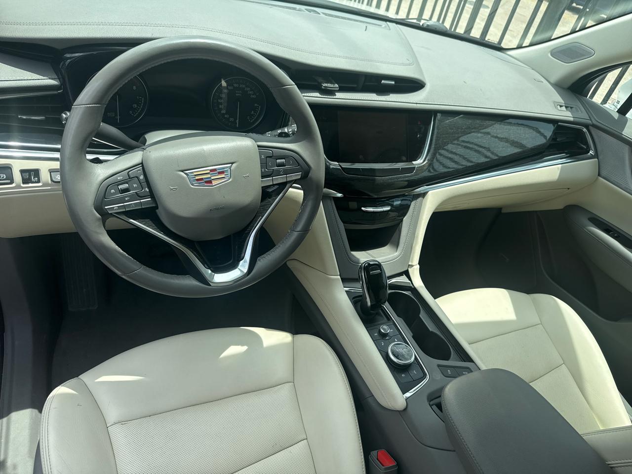 Cadillac XT6 FWD 4dr Premium Luxury 2022
