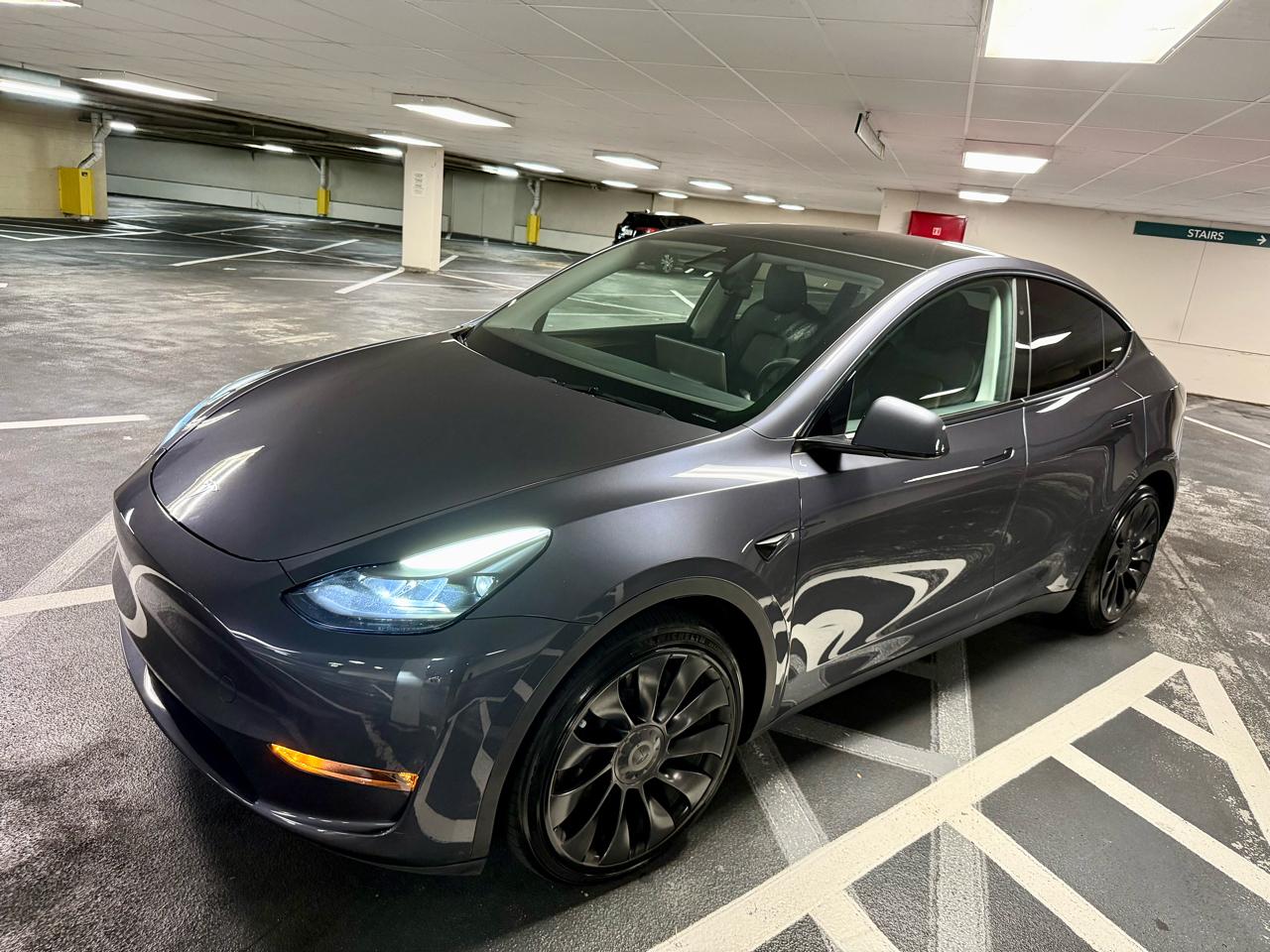 Tesla Model Y Long Range AWD 2023