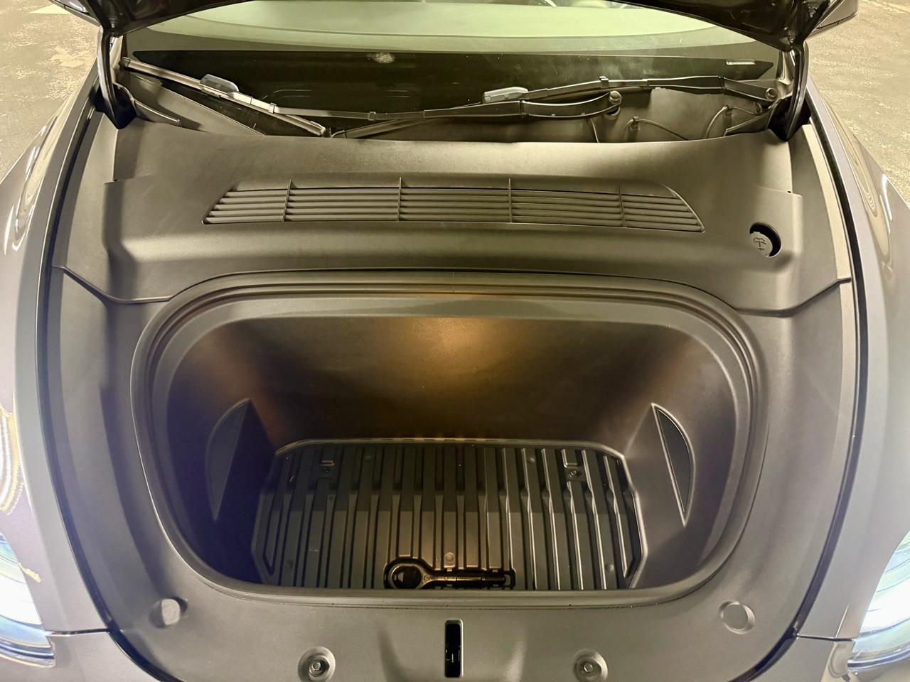 Tesla Model Y Long Range AWD 2023