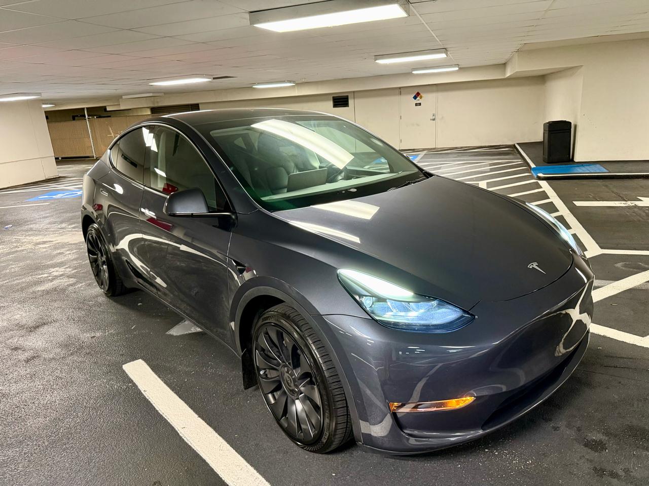Tesla Model Y Long Range AWD 2023