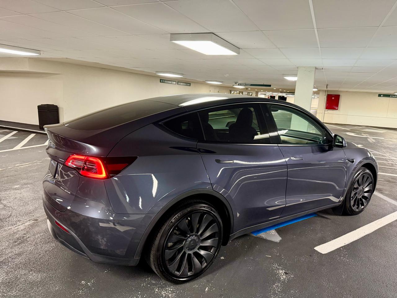 Tesla Model Y Long Range AWD 2023