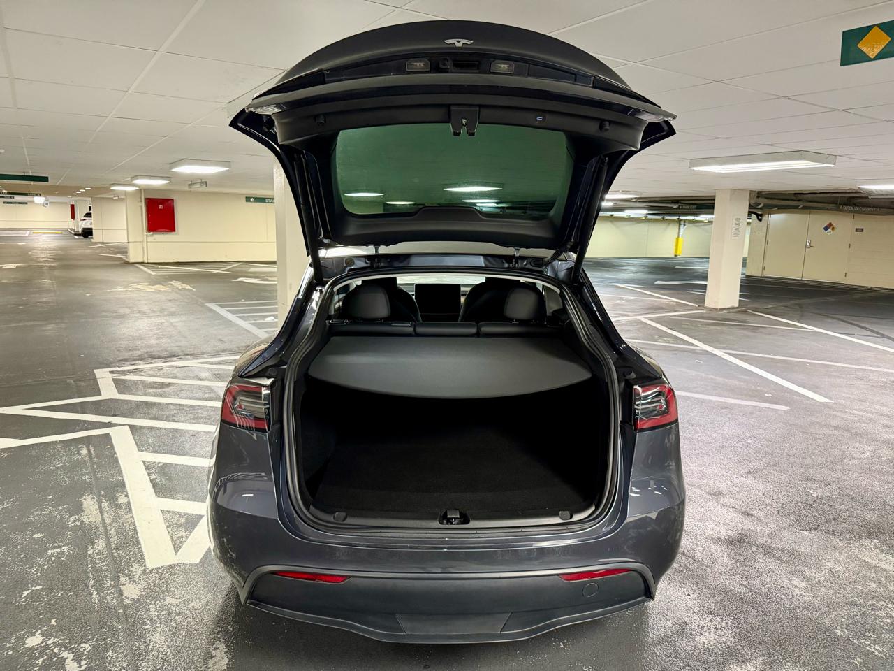 Tesla Model Y Long Range AWD 2023