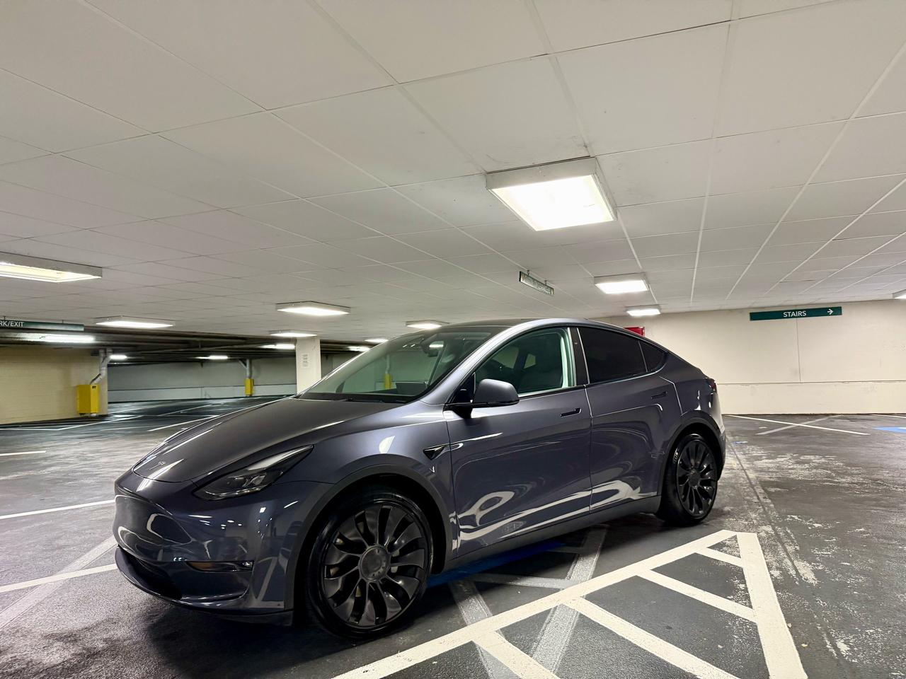 Tesla Model Y Long Range AWD 2023