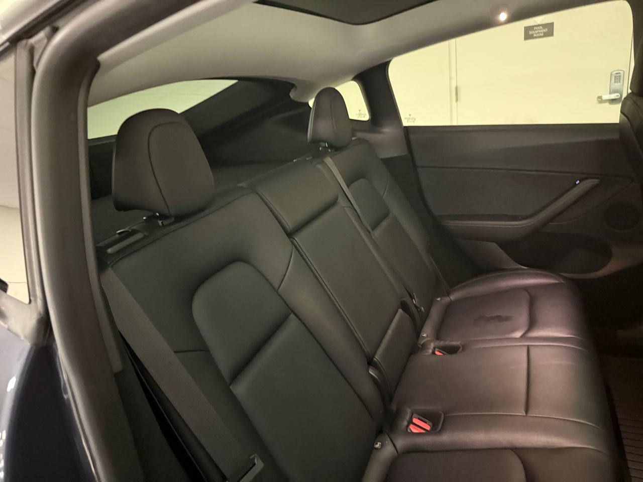 Tesla Model Y Long Range AWD 2023
