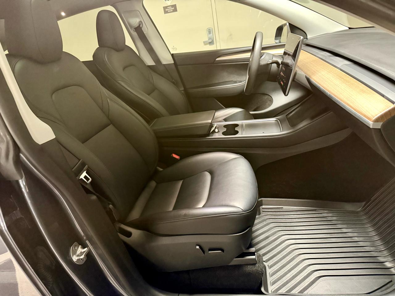 Tesla Model Y Long Range AWD 2023