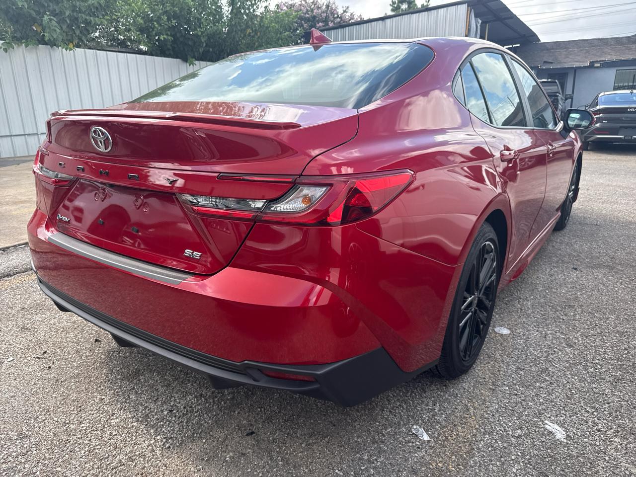 Toyota Camry XLE (Natl) 2025
