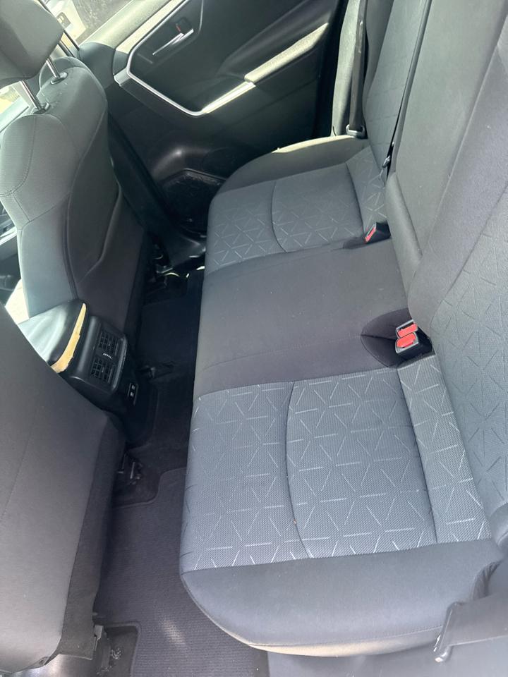 Toyota RAV4 XLE FWD (Natl) 2021