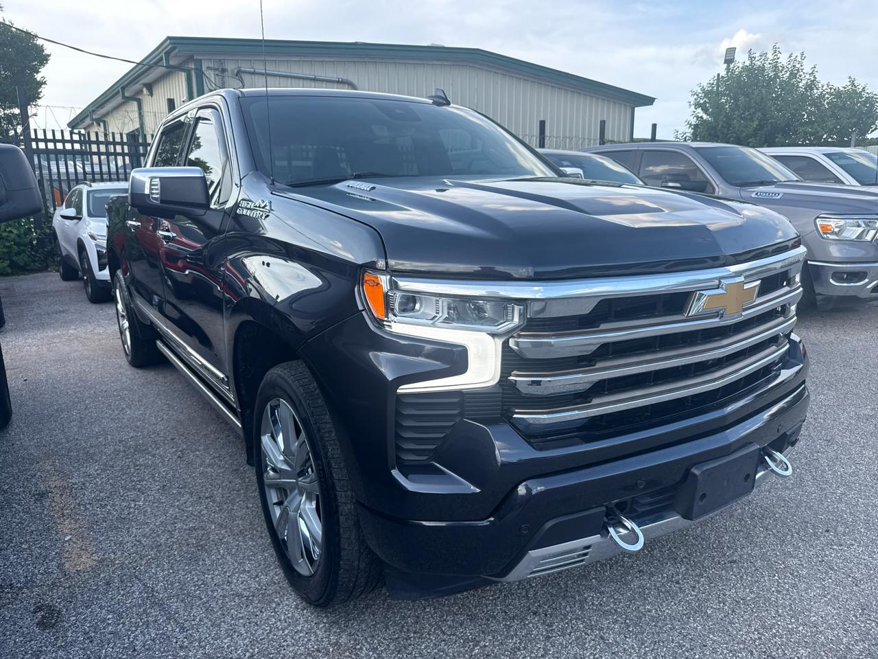 Chevrolet Silverado 1500 4WD Crew Cab 147" High Country 2022