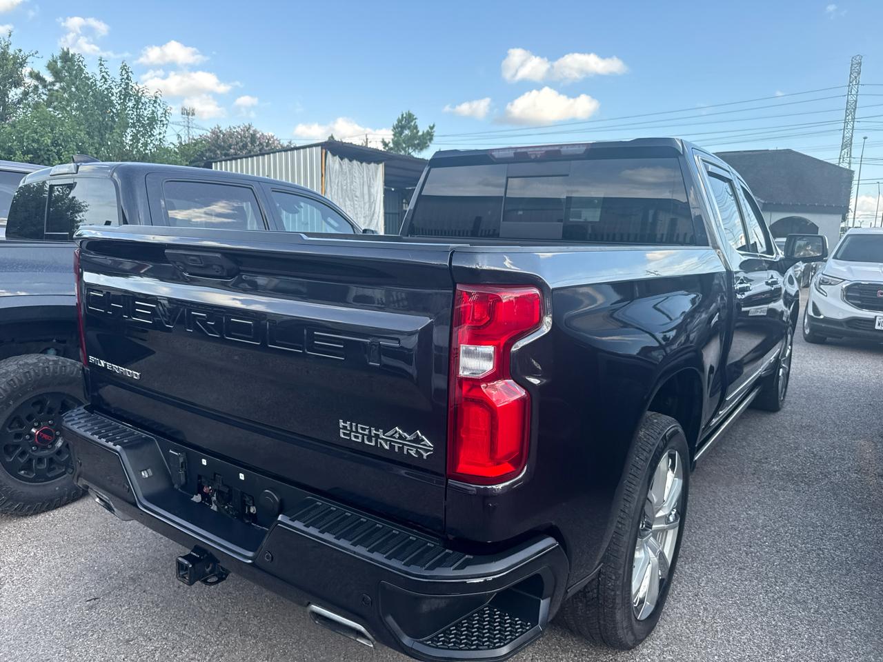 Chevrolet Silverado 1500 4WD Crew Cab 147" High Country 2022