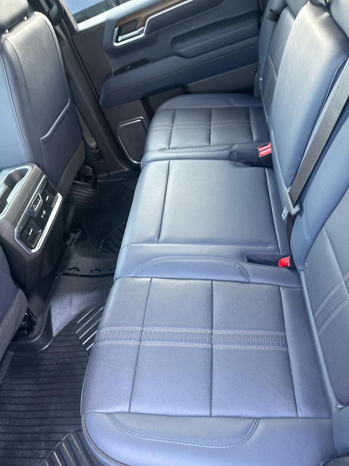 Chevrolet Silverado 1500 4WD Crew Cab 147" High Country 2022