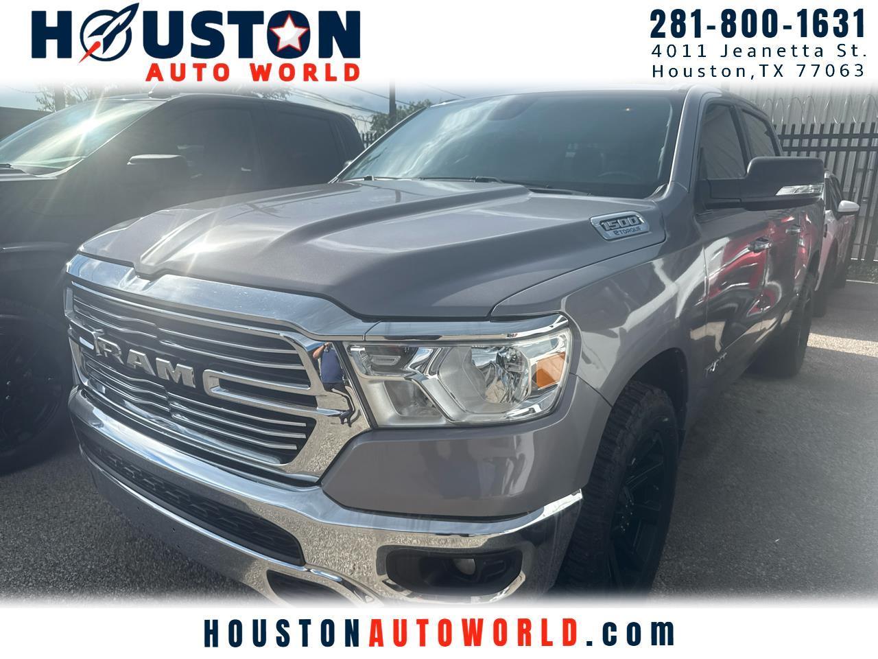 RAM 1500 Big Horn 4x4 Crew Cab 5'7" Box 2022