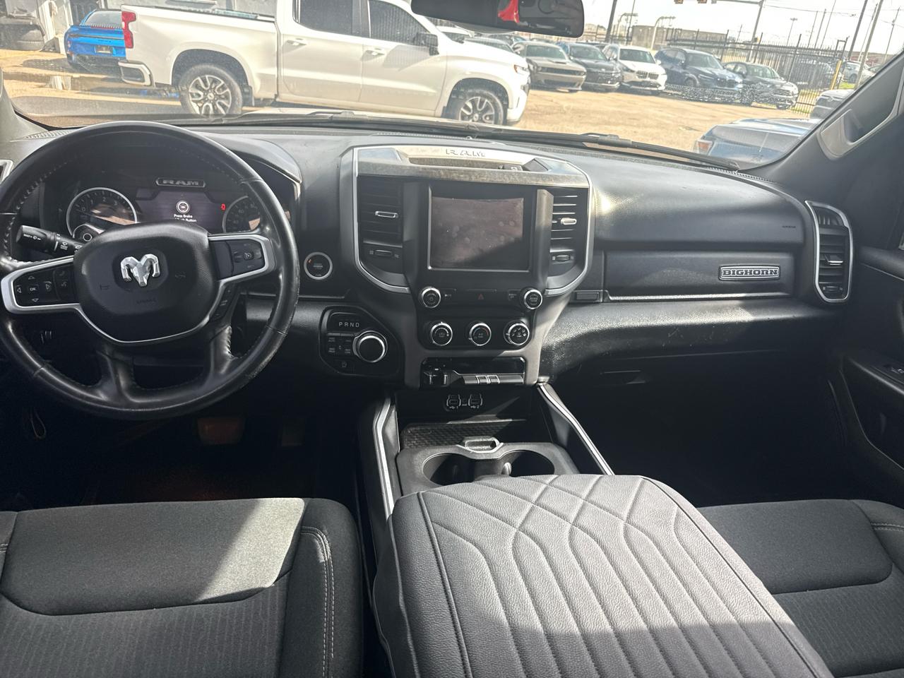 RAM 1500 Big Horn 4x4 Crew Cab 5'7" Box 2022